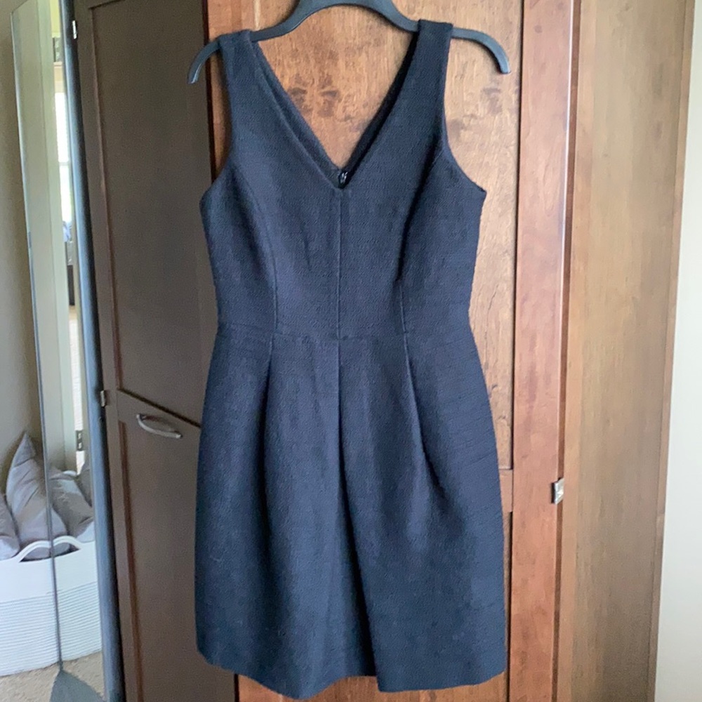 Sleeveless wool boucle dress